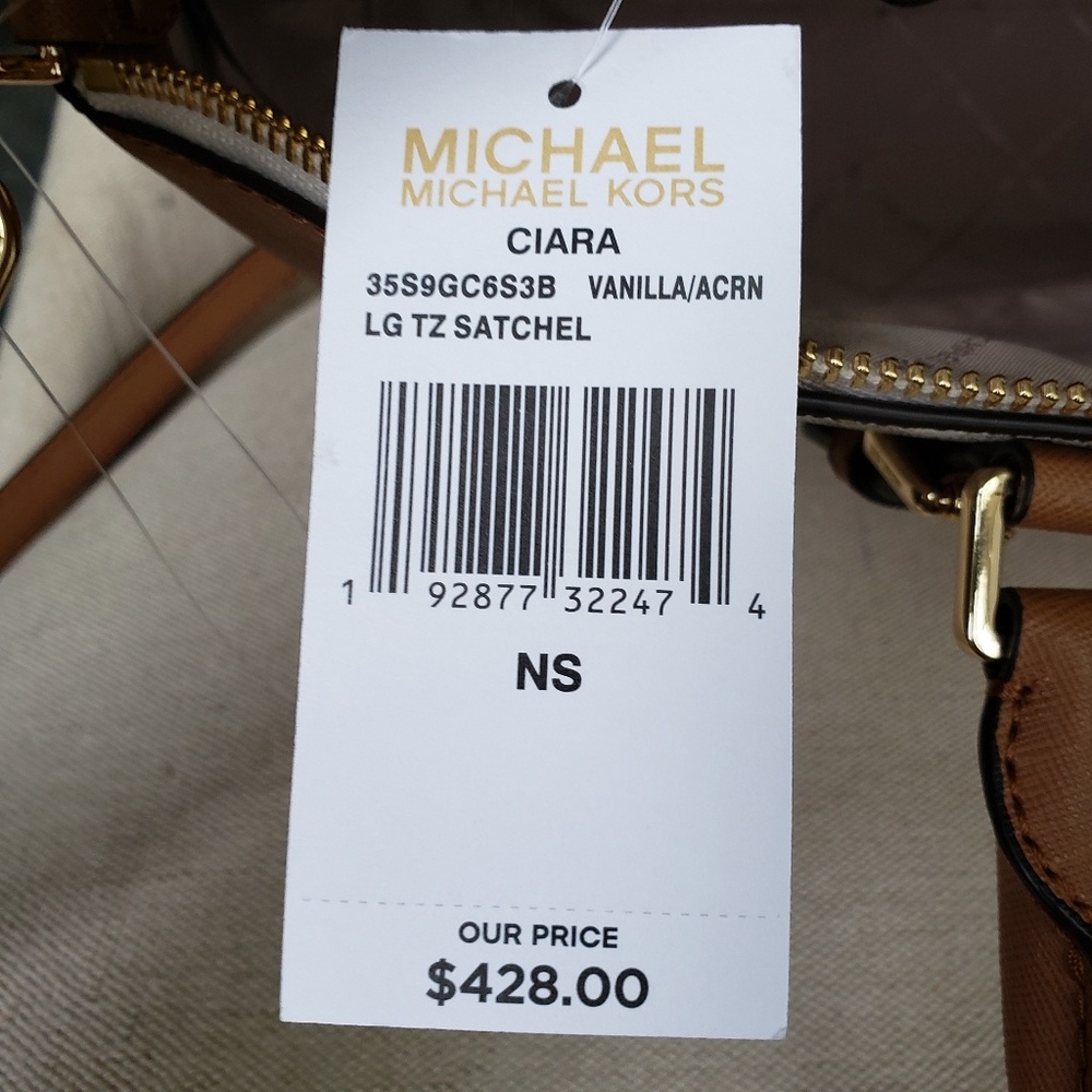 SOLD Michael Kors Ciara Bag + Wallet + Pom Vanilla - Picture 7 of 7